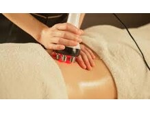 癒のハウス/ハイパーナイフで背中を脂肪分解