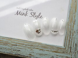 ブライダル白グラハンドネイル