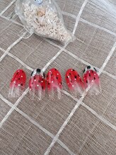 ミテソロ(mi tesoro)/2024年8月定額ネイル 7700