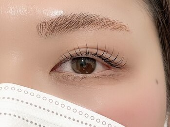 ボーンブライト(BORNBRIGHT)の写真/雨や湿気にも負けない美まつ毛に◎一人一人丁寧なカウンセリングが人気の秘訣☆理想の目元を叶えます！