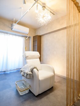 ケイトステージラッシュ 川越店/まつ毛パーマ眉WAXパリジェンヌ