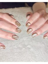 リッシュ トロワ(RICHE trois)/チョコブラウンマグネットネイル