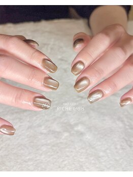 チョコブラウンマグネットネイル