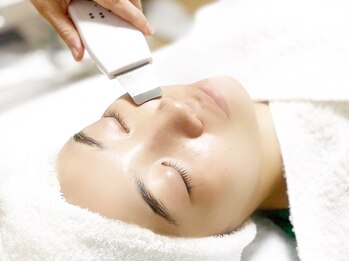 ホワイト ターコイズ/超音波洗浄で毛穴汚れを撃退☆