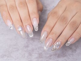 ホワイトワンホンネイル