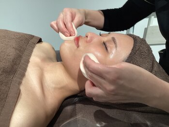 ティンクル(TWINKLE)/クレンジング施術風景