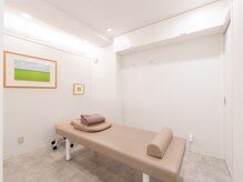 カラダ改革×浜田山鍼灸院の雰囲気（リラックスできる個室のプライベート空間をご用意しております。）