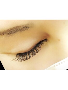 ボリュームのある目元にしたい