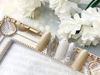 ネイルサロン&スクール ジーナ(GINA)/ホロお花ネイル