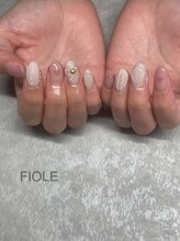 フィオル(FIOLE)/ニットネイル