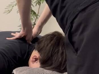 リラックスレイク(Relax Lake)の写真/首・肩にのしかかった重さやだるさ…。オーダーメイド施術で、お悩みをスッキリ解消！全身の代謝がUP！