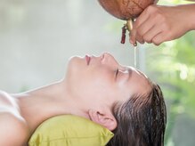 ナチュラルハーブス 灯り 淡路(Natural Herbs AKARI)/脳の深呼吸シロダーラ