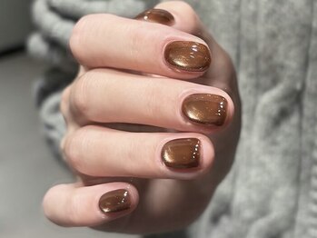 めぐみのネイルサロンの写真/秋色で仕上げる《水光マグネットネイル》秋冬ファッションと相性◎オフィスネイルに人気のカラーも多数あり