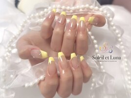 春カラー♪フレンチネイル