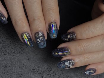 ネイル スタジオ アルマ(NAIL STUDIO ALMA)の写真/新宿エリアに上質個室サロンが登場！お客様とネイリストが一緒に楽しむ“共同制作”を大切に。