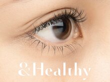 エクステ装着後にパーマをかけてパッチリと明るい瞳に◎