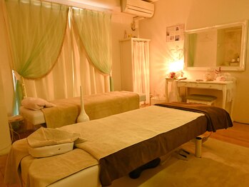 エステティックサロン シュシュ 元町(chouchou)の写真/元町では珍しい女性専用×完全個室のプライベートサロン◎おしゃれな店内で日々の忙しさを忘れご褒美Time♪