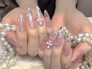 モアネイル 新宿の写真/こだわり派のオシャレさんも大満足の欲張りネイルでワンランク上の仕上がりに♪【新宿駅/新宿3丁目駅】