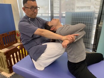尾頭橋整体院 名古屋北院/猫背矯正