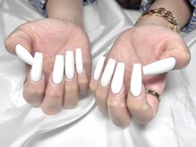 ヤシネイル(Yashi Nail)/チップ長さだし　白ワンカラー