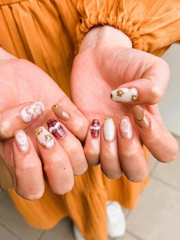 ライズバックステージ(RIZE back stage)の写真/【持ち込みデザイン大歓迎】当店人気のアートメニュー★トレンド感ある旬デザインやアートが得意なサロン♪