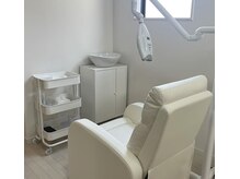 ミレホワイト(Mirae White)の雰囲気（【店内風景】白基調の落ち着いた雰囲気と清潔感です）