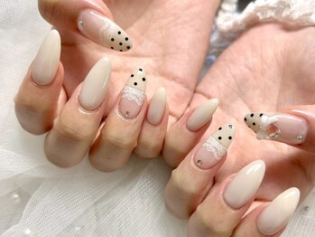 アム アンド ネイル(A'm&nail)の写真/【茨木市駅チカ☆NEWOPEN】新規様☆アート4本持ち込みコース ¥7500/デザイン/トレンド/大人デザイン