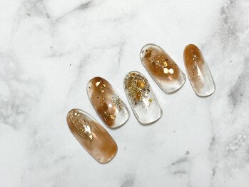 ネイルアンドアイラッシュサロン ミッタ(Mitta)/￥8000-