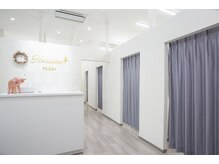 ハリリーナプラス(Haririna PLUS+)の雰囲気（キレイで清潔感ある店内でリラックスできます☆）