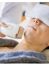 メンズ眉毛専門サロン アンプラス&nbsp;脱毛　 スタッフ