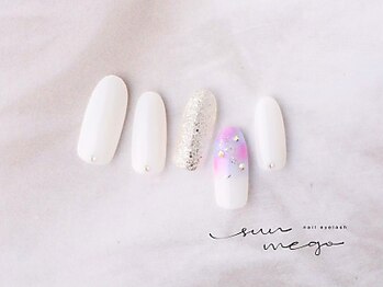 サンミーゴネイル 神戸店(Sunmego Nail)/ホワイト×ニュアンスネイル