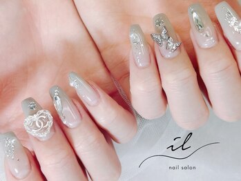 イル 神戸店/グレー×グラデーション