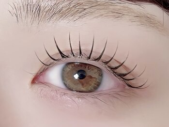 アノス バイ シェリエ(Anos by cherie)の写真/【朝9時から営業!個室アイラッシュ】覚王山駅徒歩2分&一階路面店で通いやすい♪大人女性のための上質サロン