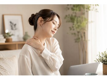 リラクゼーション エグゼ(EXE)の写真/【首・肩コリに】ガチガチに固まった肩・首を深部からほぐし、軽くスッキリ整える極上リラクゼーション
