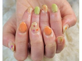 春の大人ニュアンスネイル