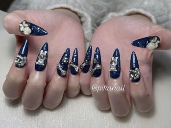 Ｐｉｋａ　Ｎａｉｌ［ピカネイル］上野／御徒町/チップ長さ出しキラ盛りパーツ