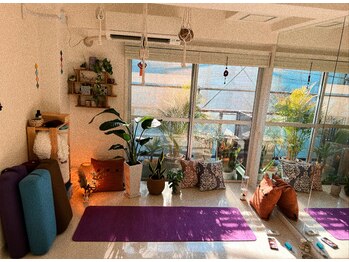 ラフヨガサロン(LAUGH YOGA SALON)/貸し切りお着替え室有り