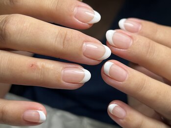 ネイルサロン プール ヴー(Nail Salon Pour Vous)/【上品】白フレンチネイル