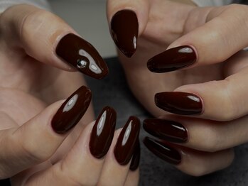 ネイル スタジオ アルマ(NAIL STUDIO ALMA)の写真/パーソナルカラー検定所持者による徹底的なカウンセリング。個性と好みを最大限に引き出し、デザインを実現