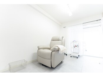NAホワイトニング 船橋店/清潔感のある施術室/千葉/船橋 