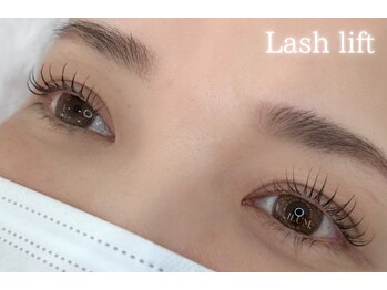 イルム(ILUM.)/まつげパーマ