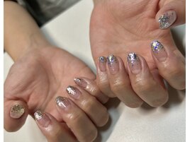 ラメグラ、左右別カラー