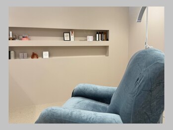 リハ(RIHA..)/清潔で品のある施術スペース