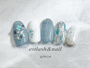 水色ラメシェルネイル