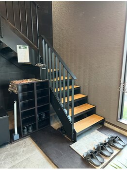 ブレス(BREATH)/スリッパにお履き替えください。