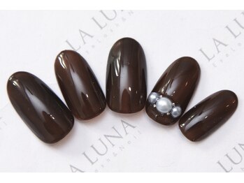 ラルナ ネイルアンドアイラッシュサロン(LA LUNA nail & eyelash salon)/25年2月3月◇定額ナチュラル◇