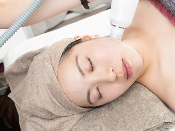 メロウ(Mello)の写真/話題の【サーマトリックス】でお肌の引き上げ♪しみ・たるみ改善/エイジングケア/毛穴の引き締めにも◎