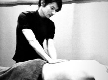 専門学校、大手サロン、韓国、フランスでも学び、エステ歴15年。