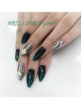 ネイルズ スペース グリッター(NAIL'S SPACE glitter)/ブラック×グリーン