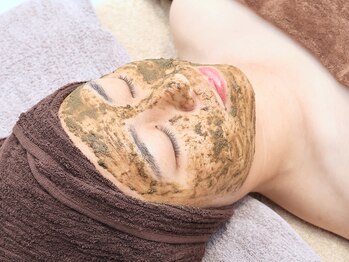 ホワイトビューティーラボ(White Beauty Lab)/RIVIVEハーブピーリング